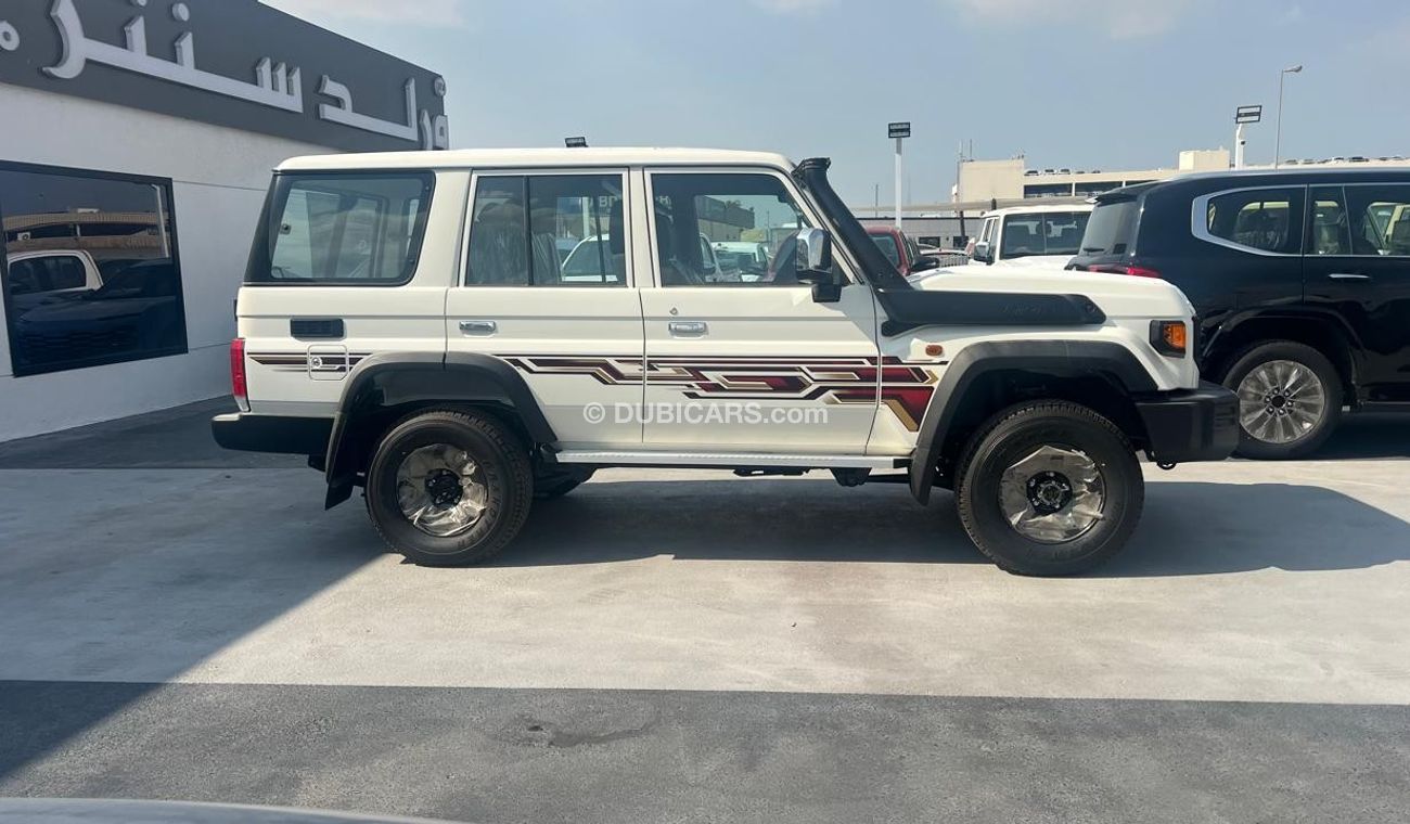 Toyota Land Cruiser Hard Top LC76 4.0