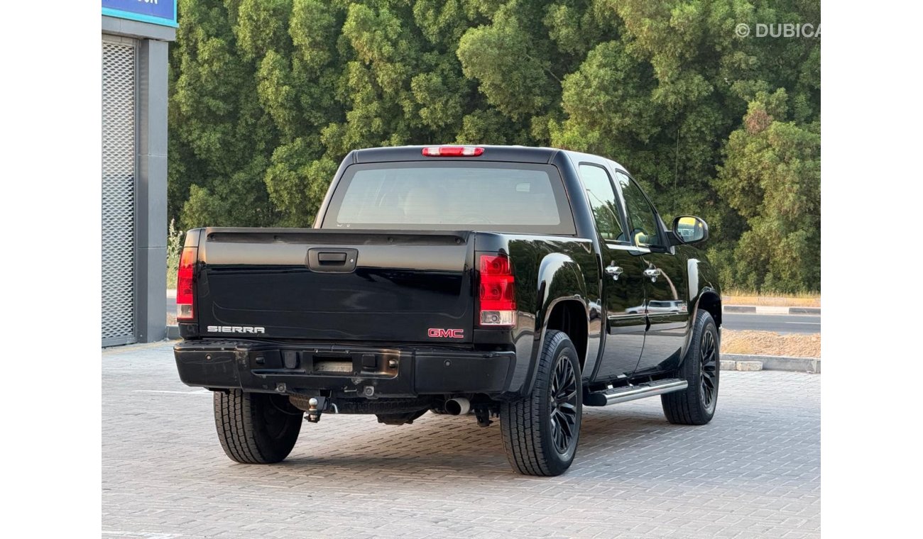 جي أم سي سييرا HD GMC SIERRA DENALI 2013 GCC FULL OPTION