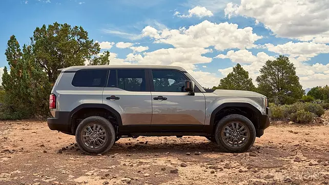 Toyota Prado exterior - Side Profile