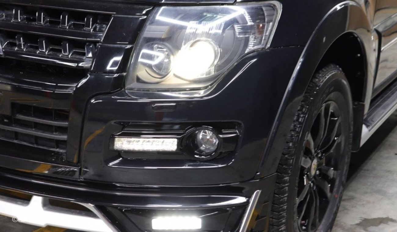 ميتسوبيشي باجيرو 2020 MITSUBISHI PAJERO EXCLUSIVE BODY KIT V2 VROOM & BLACK EDITION - BODY KIT ONLY - FOR SALE IN UAE