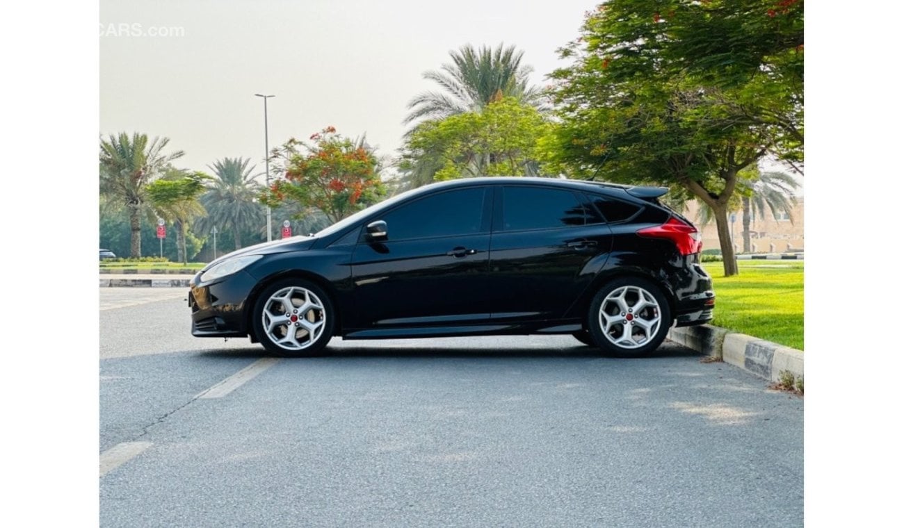 فورد فوكاس FORD FOCUS ST GCC SPACE MODEL 2014