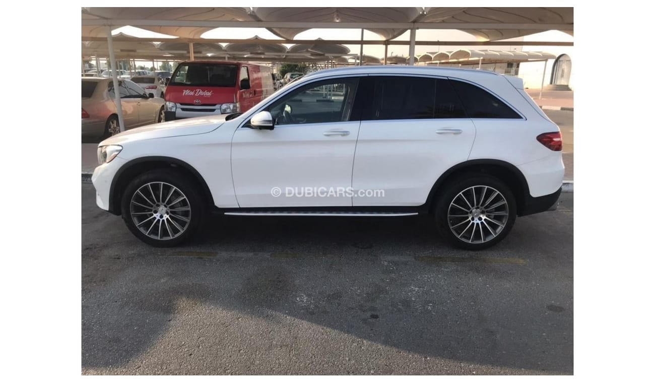 Mercedes-Benz GLC 350 MERCEDES BENZ GLC350 HYBRID 4MATIC