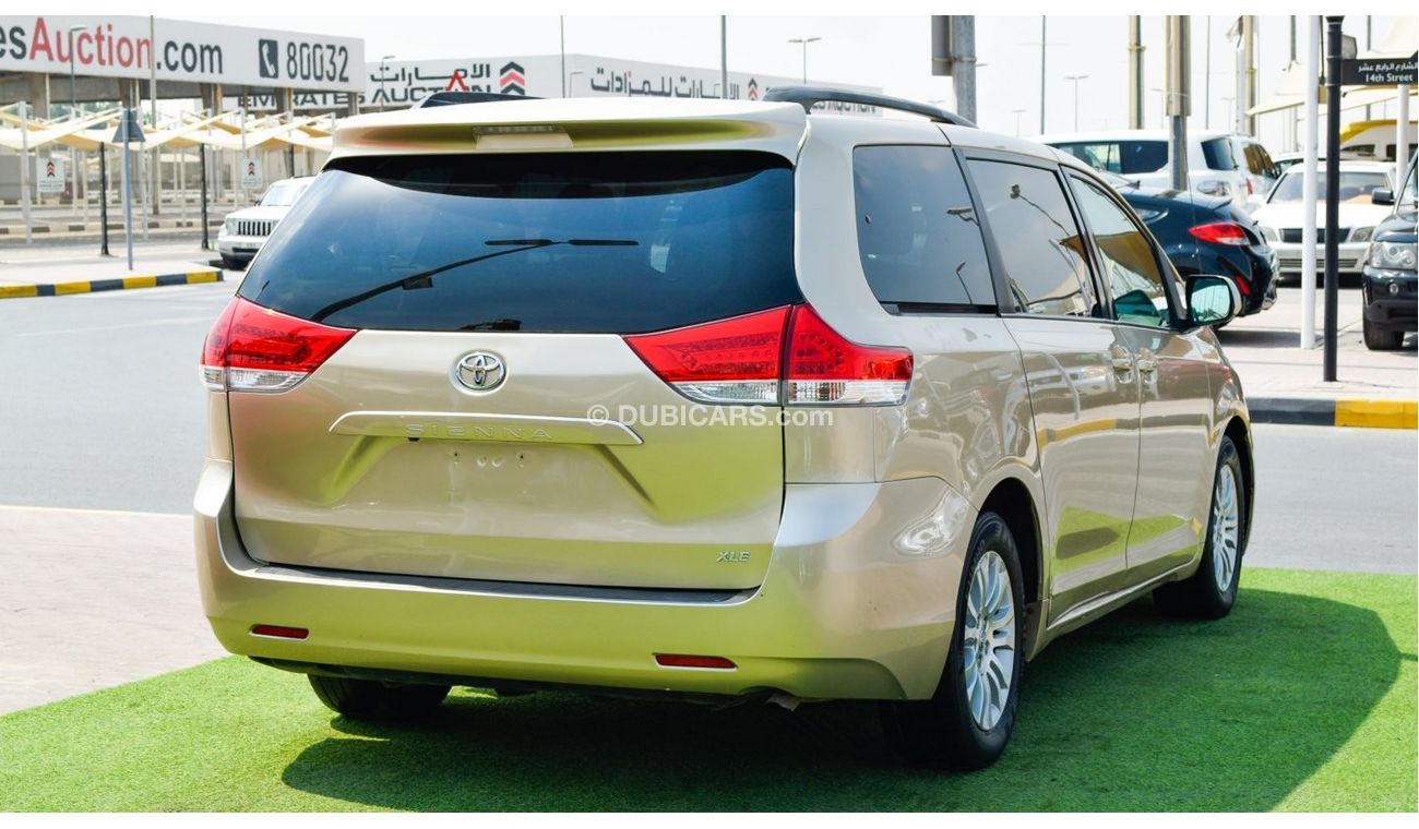 Toyota Sienna XLE