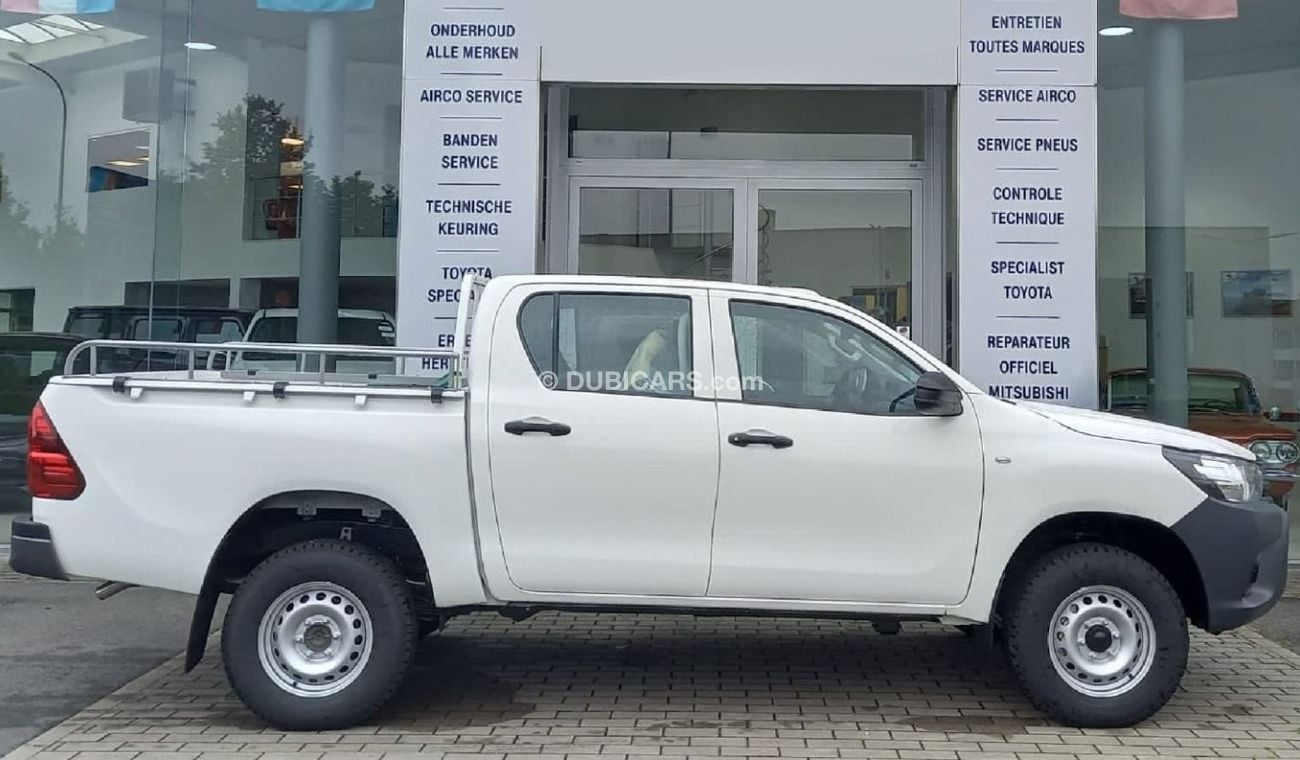 تويوتا هيلوكس hilux 3.0L diesel standard MY2023