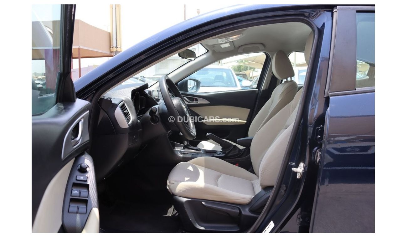 Mazda 3 Comfort Plus ACCIDENTS FREE - GCC - MID OPTION - PERFECT CONDITION INSIDE OUT