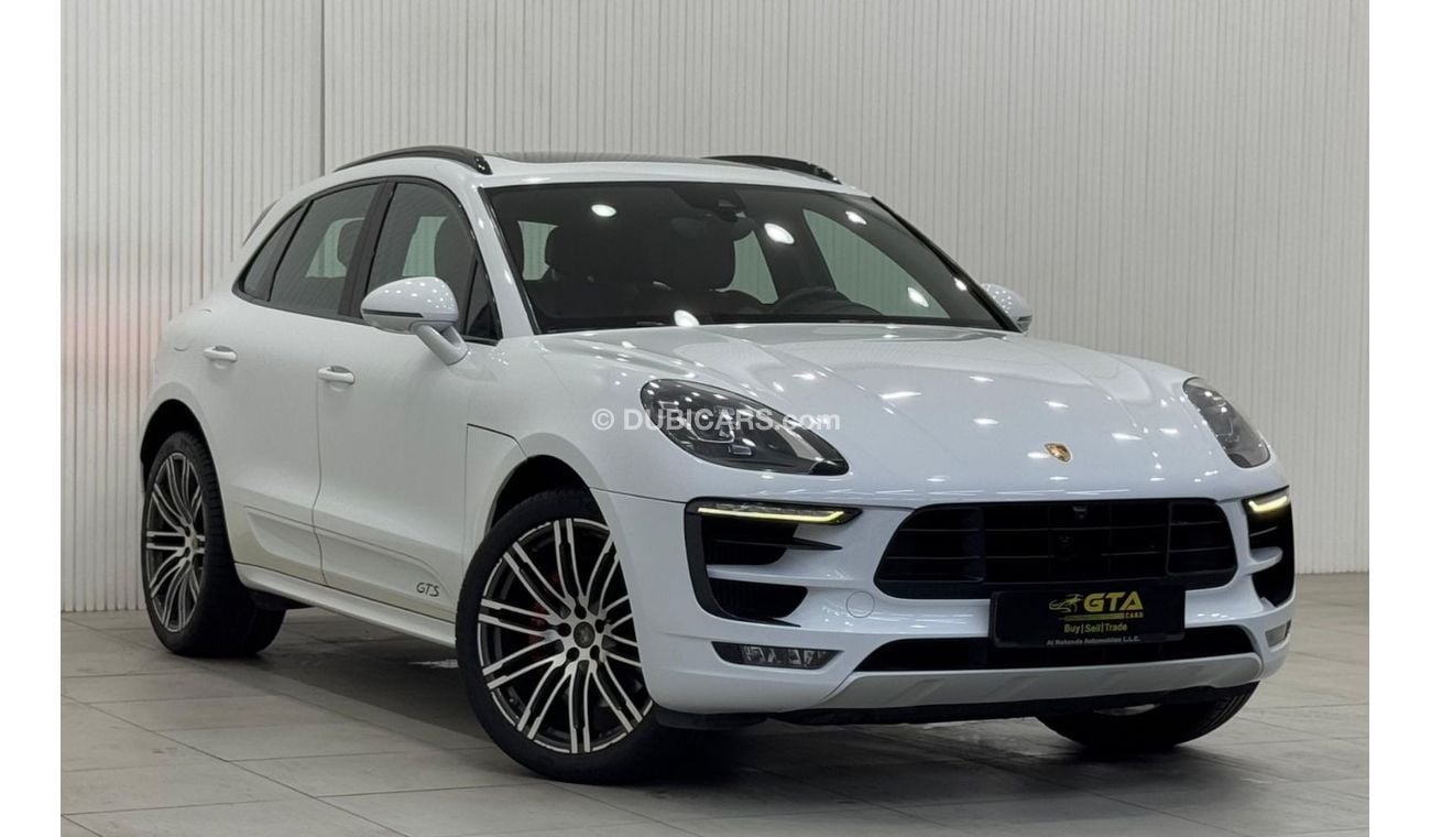 بورش ماكان GTS 3.0L (360 HP) 2017 Porsche Macan GTS, Service History, Fully Loaded, Carbon Fiber Package, GCC