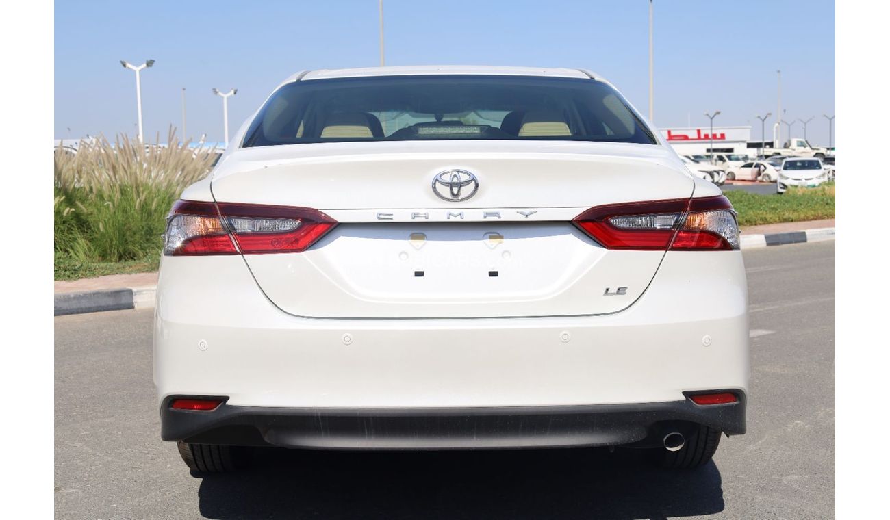 Toyota Camry TOYOTA_CAMERY_LE_2.5_PATROL_2023_WHITE