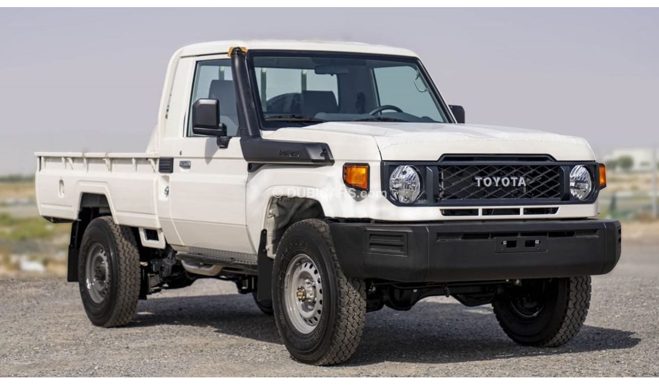 تويوتا لاند كروزر بيك آب LC79 SC 2.8L DIESEL AT MY2024