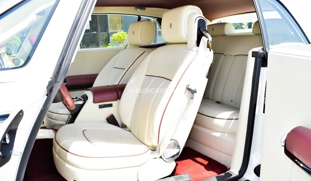 Rolls-Royce Phantom Std Coupe 2016 - GCC - Fully Loaded - Very Low Mileage