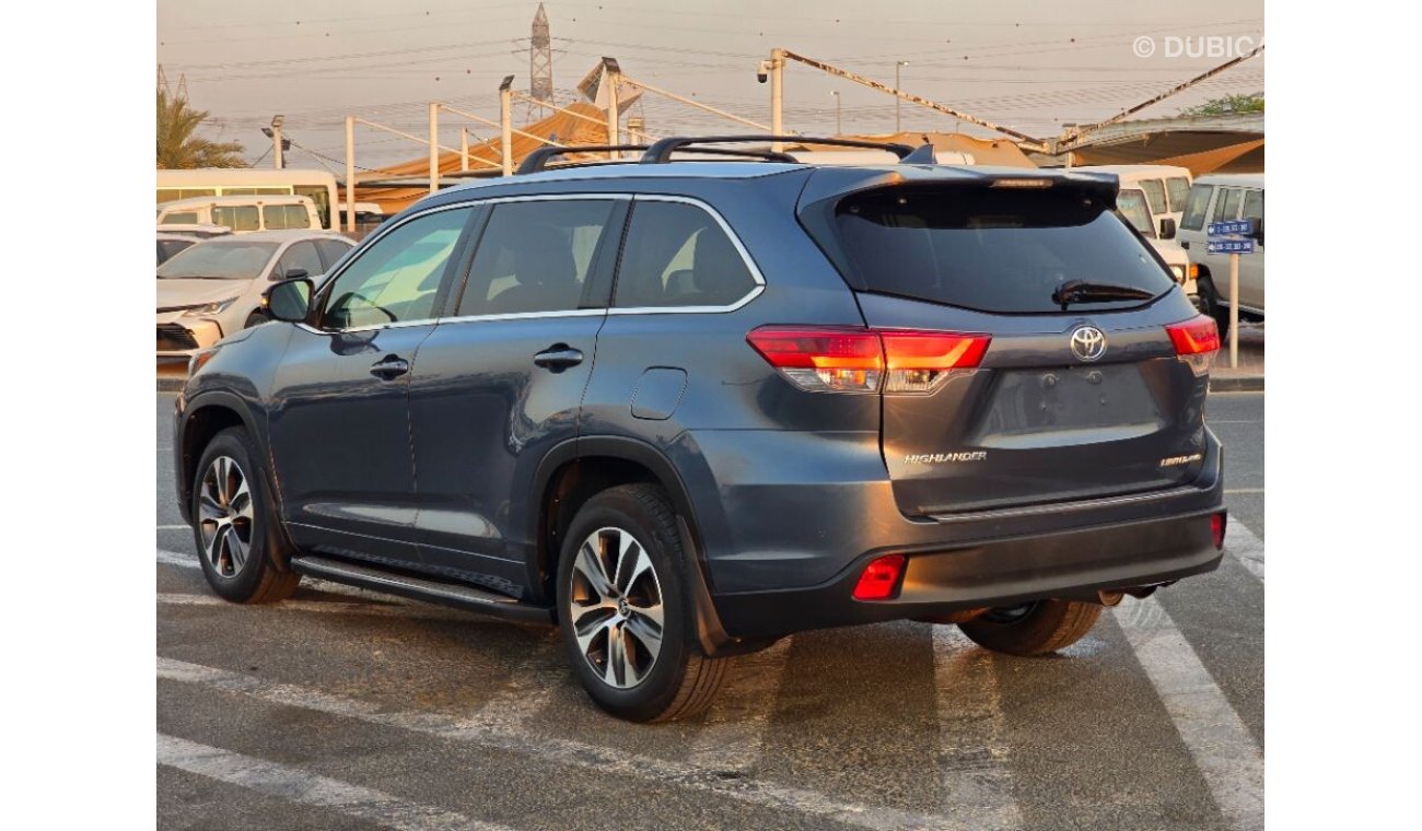 Toyota Highlander Limited Paranomic Roof , 360 camera and 4x4