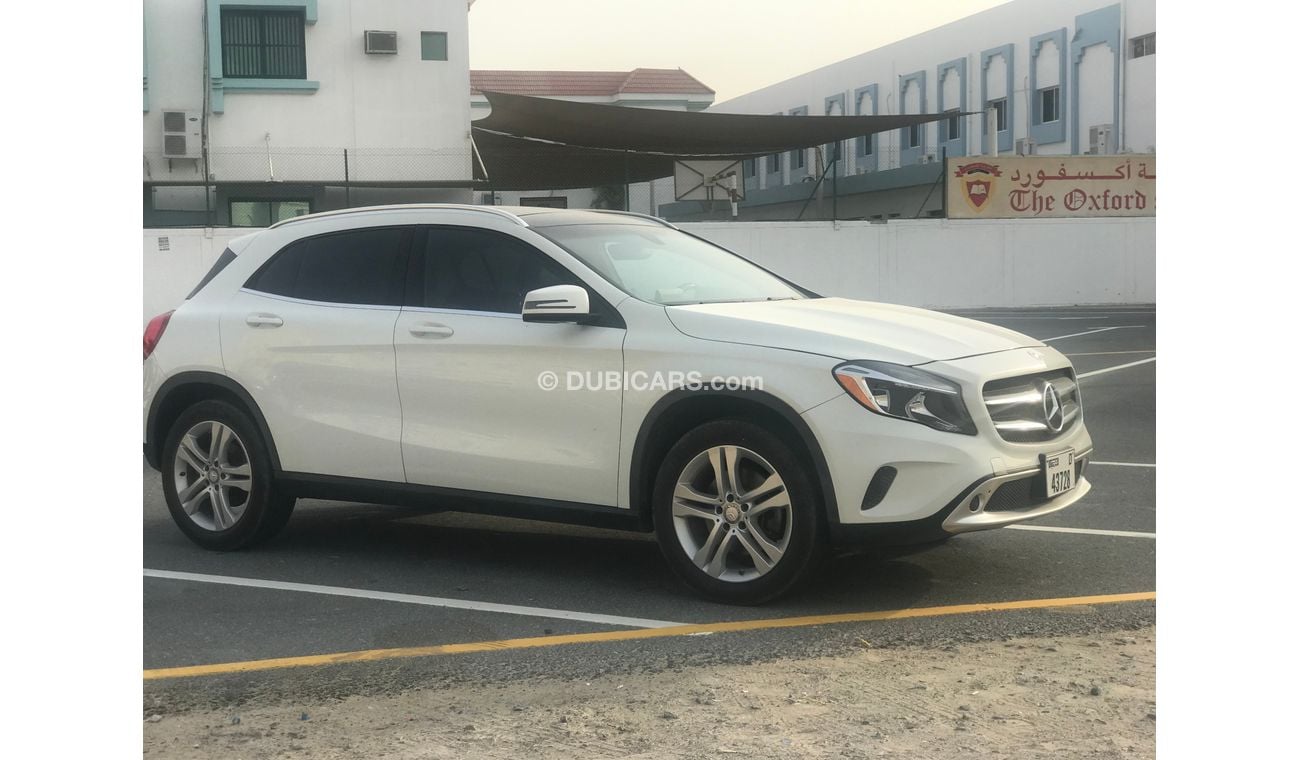 Mercedes-Benz GLA 250 Std 2.0L (211 HP)