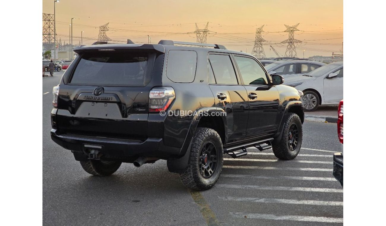 Toyota 4Runner 2023 Model 4x4 , Push button and original leather seats