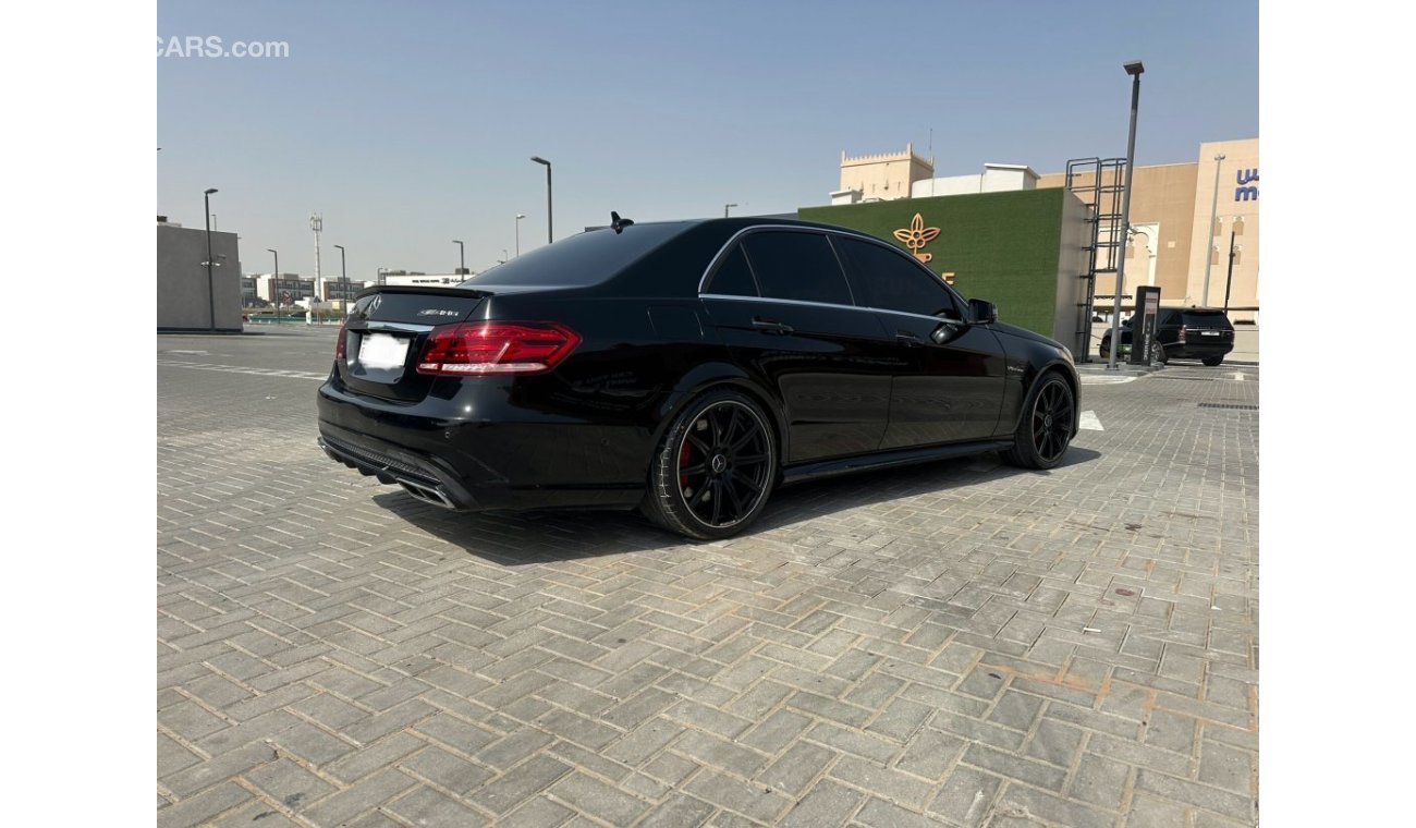 Mercedes-Benz E 63 AMG