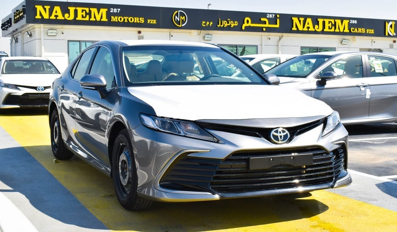 New Toyota Camry LE 2.5L 2023 for sale in Dubai - 594286