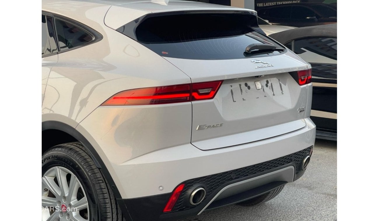 Jaguar E Pace