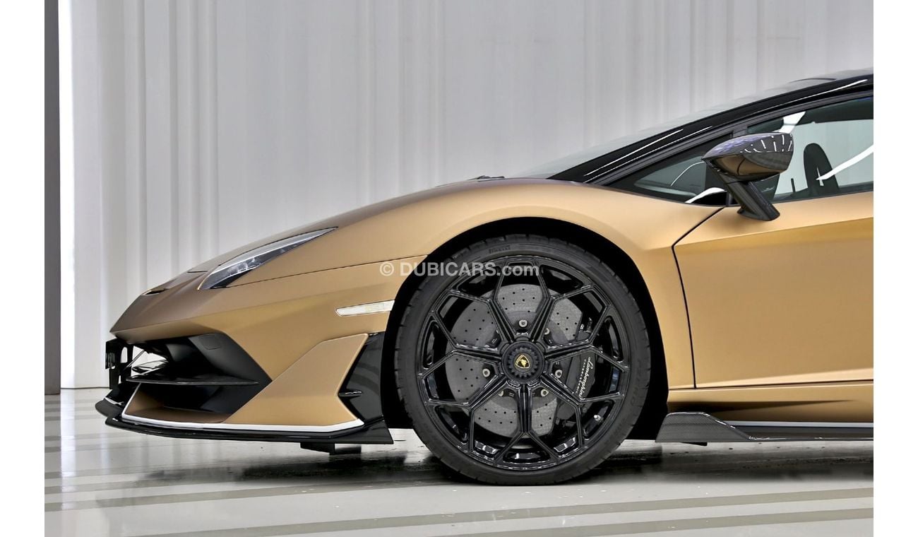 لامبورغيني أفينتادور LP770-4 SVJ Roadster  1 of 800 2019