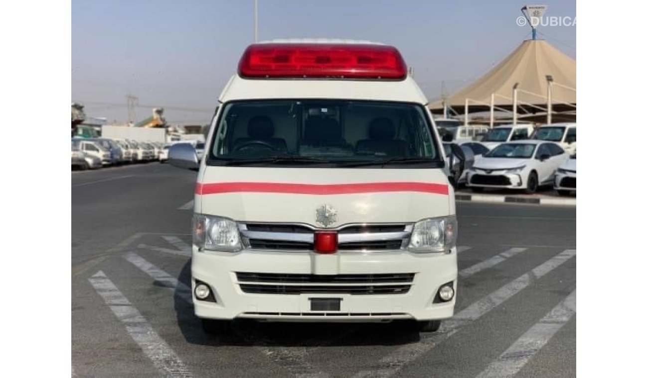 تويوتا هاياس 2012 LHD Petrol Ambulance Top Of The Range Full Options