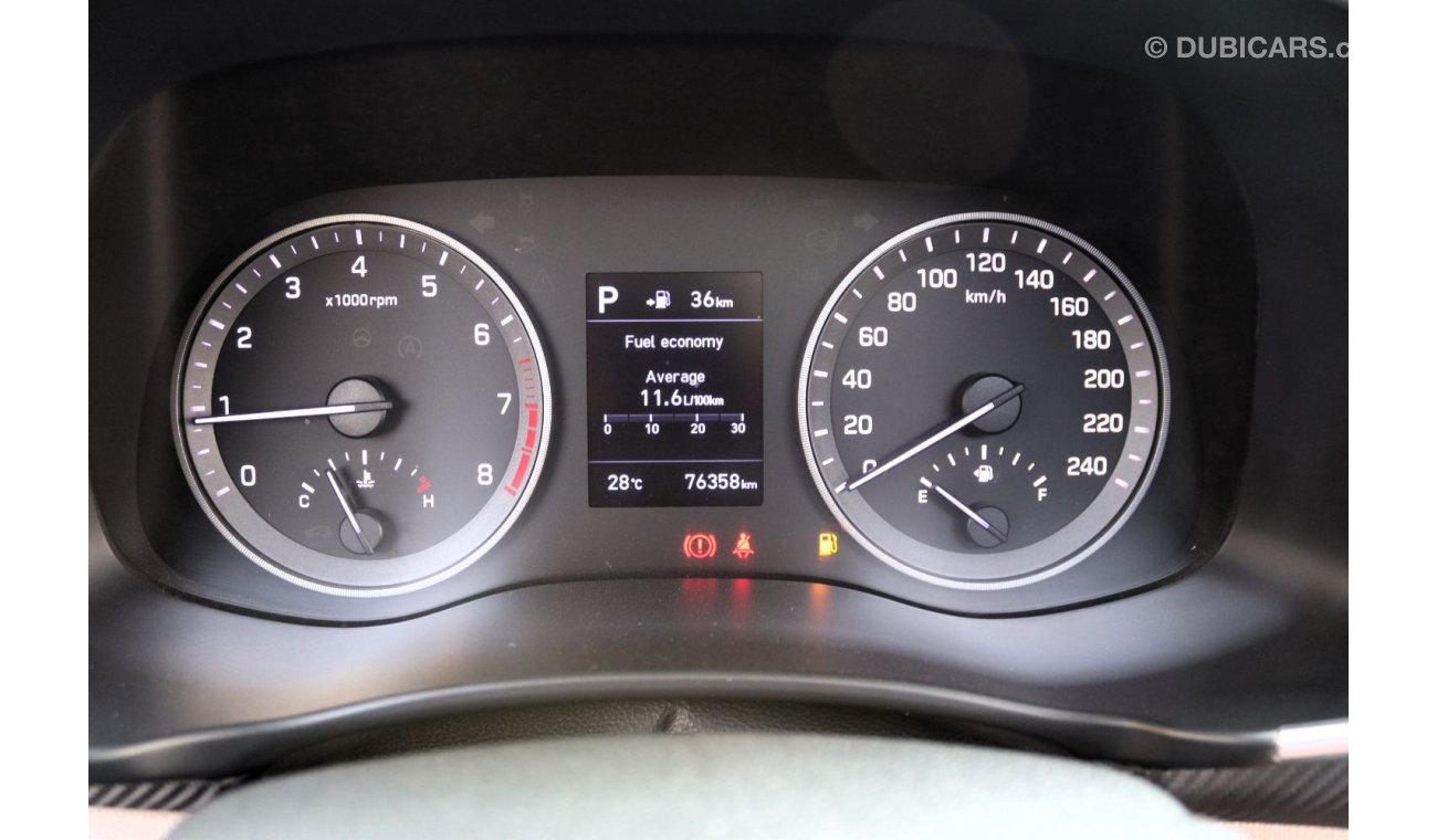 Hyundai Tucson GL ACCIDENTS FREE - GCC - PERFECT CONDITION - ORIGINAL PAINT - ENGINE 1600 CC