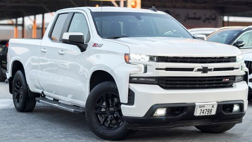 Chevrolet Silverado RST