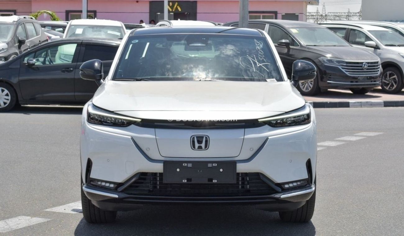 هوندا e:NS1 Honda ENS1 Realm EV | A/T | White/Black Interior | 5 Seater |