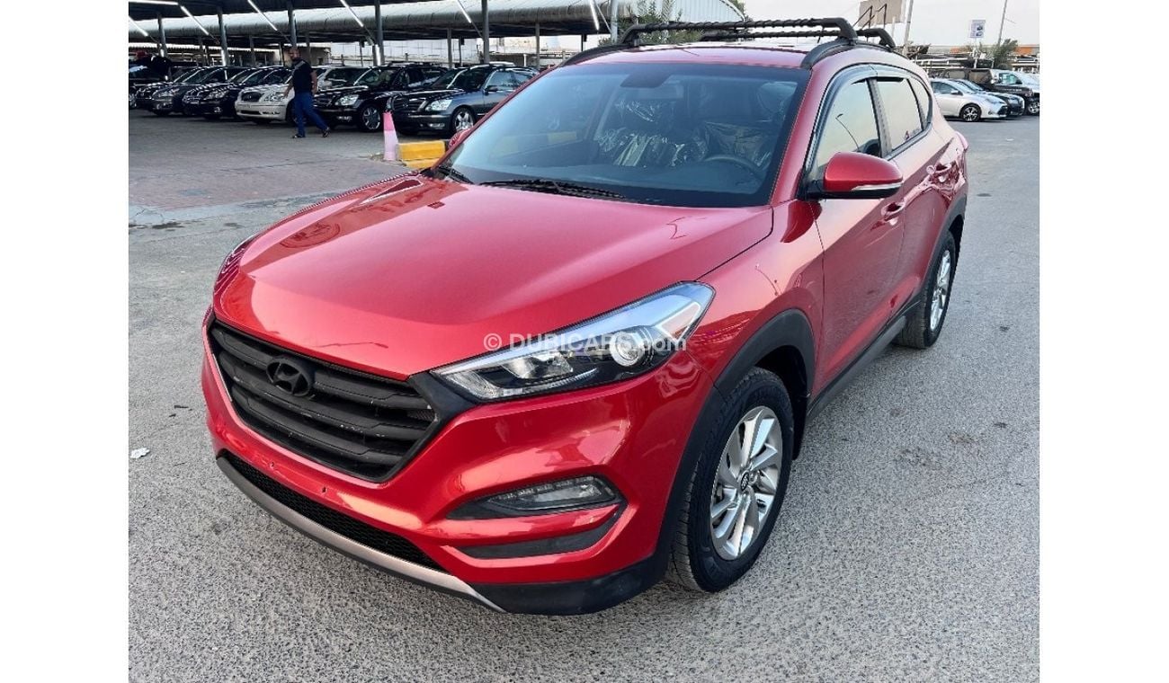 Hyundai Tucson Hyundai Tucson, model 2016, customs papers, 1600 cc engine