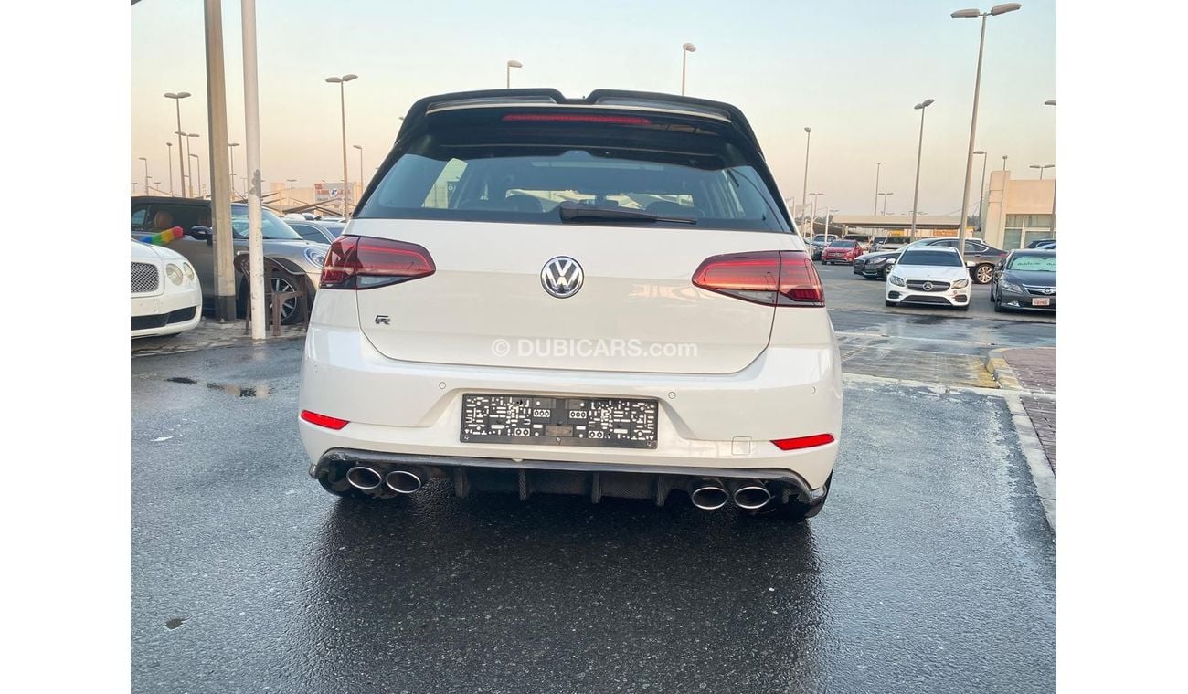 Volkswagen Golf Volkswagen Golf R _GCC_2019_Excellent Condition_Full Specifications