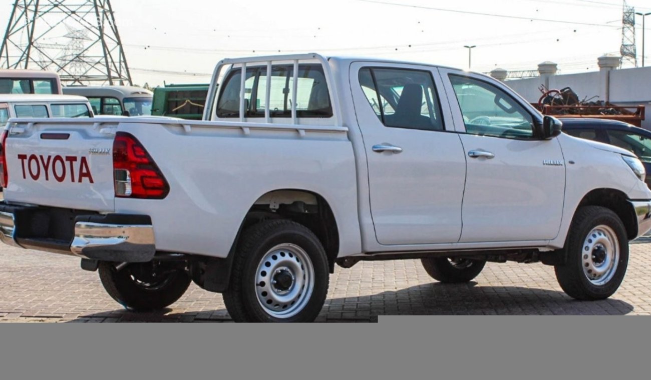 تويوتا هيلوكس Toyota Hilux 2.4L STD TURBO ABS 5 seater MT