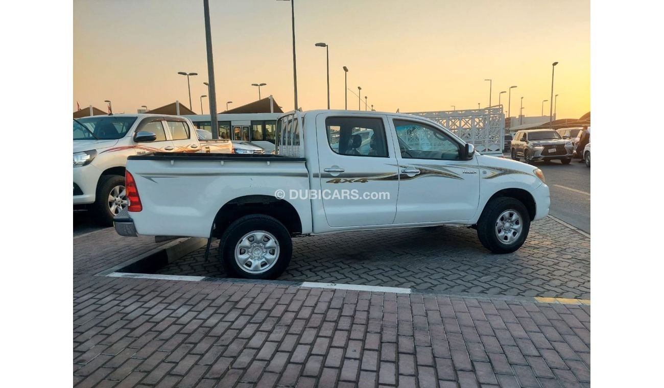 Toyota Hilux DC 2.4L 4WD DIESEL MANUAL TRANSMISSION