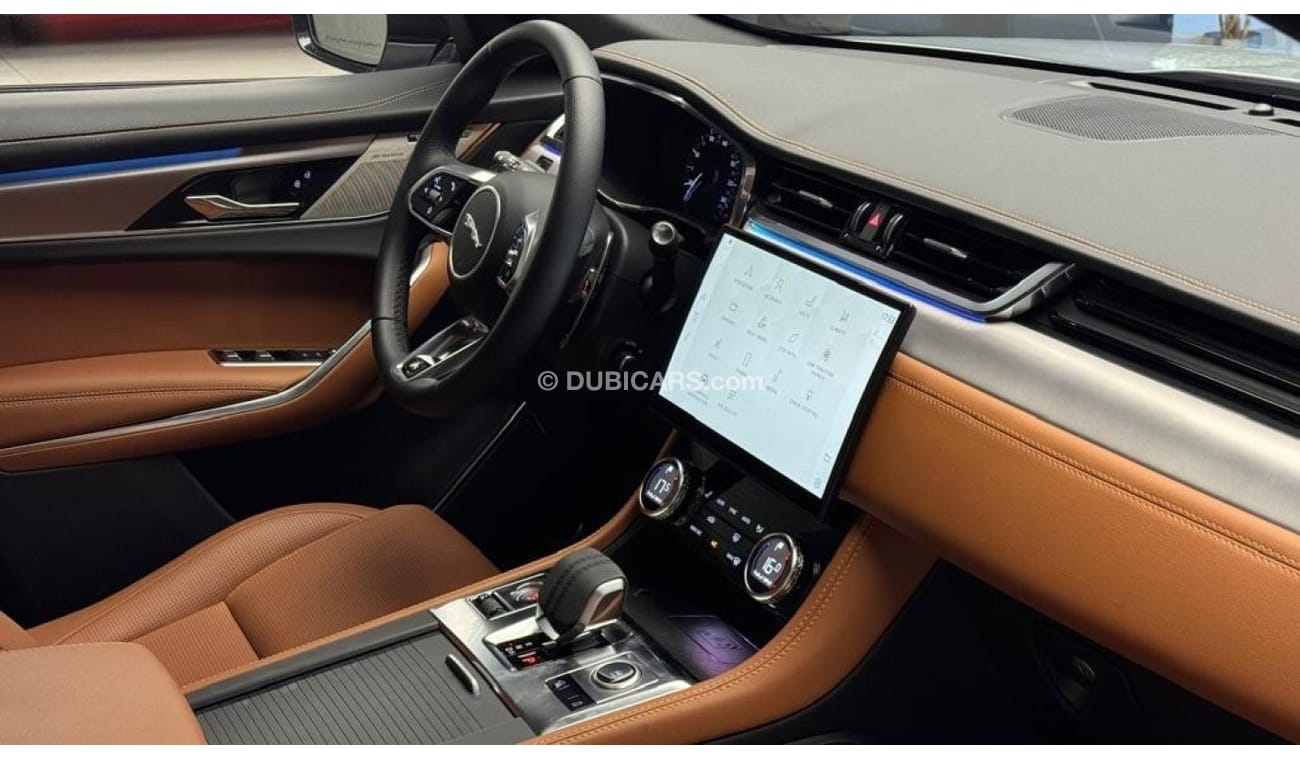 جاكوار F Pace Jaguar F-Pace | R-Dynamic | GCC Specs | Agency Warranty | Brand new