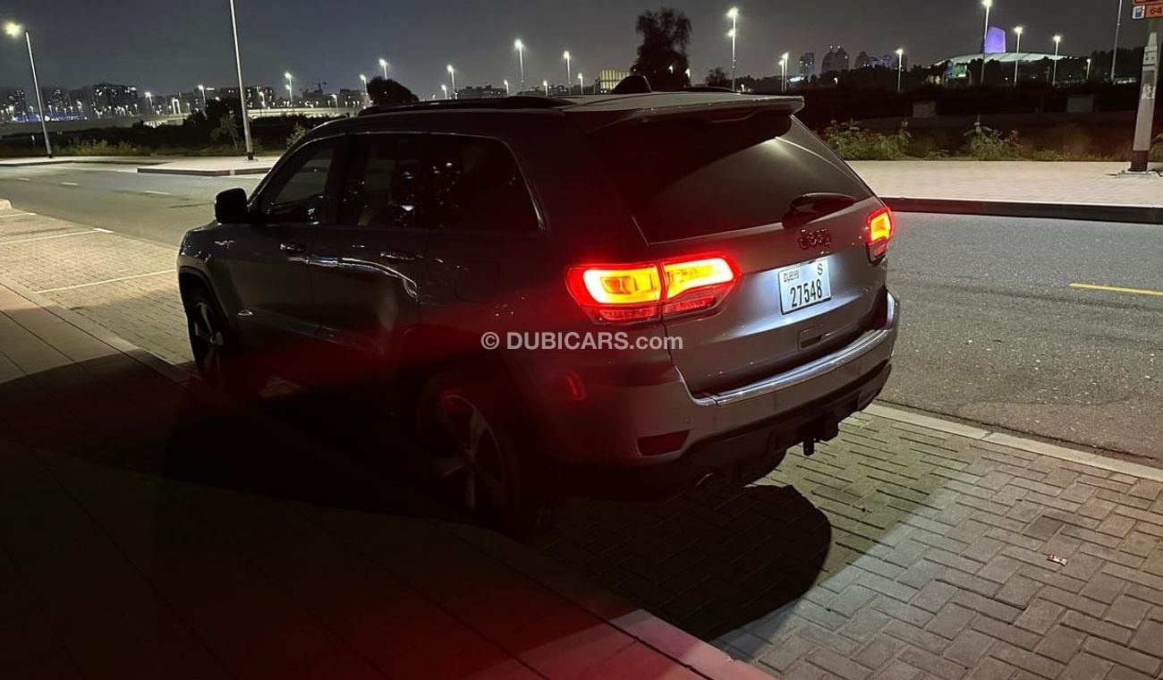 جيب شيروكي Jeep Grand Cherokee 3.6L V6 290HP USA specs clean title, full Option 2014 Model