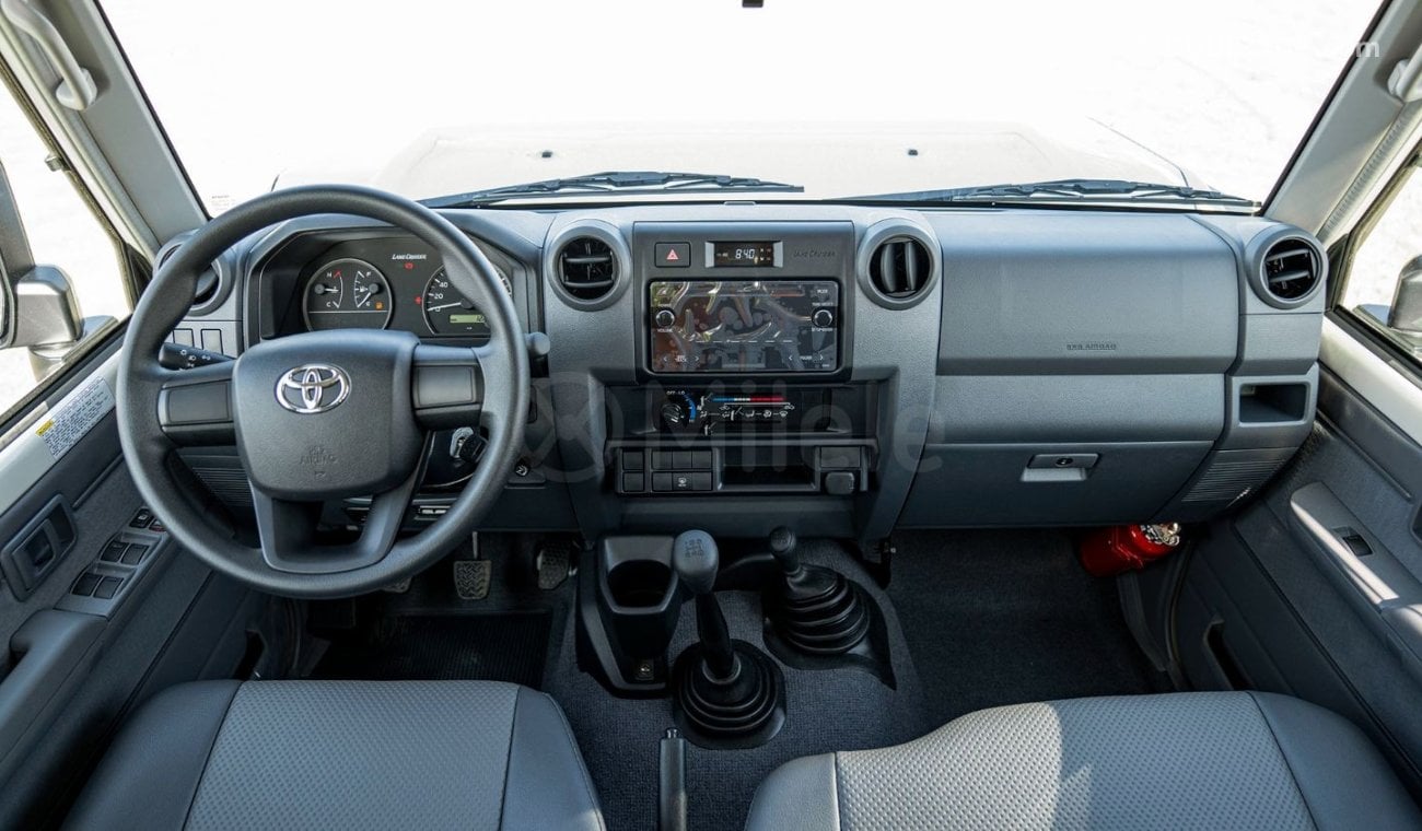 Toyota Land Cruiser Pick Up LC76 4.2L DIESEL: NEW SHAPE (EXPORT ONLY)