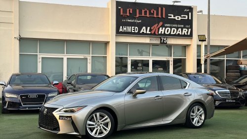 لكزس IS 300 (2021) LEXUS //IS300// GCC FULL OPTION -EXCELLENT CONDITION-