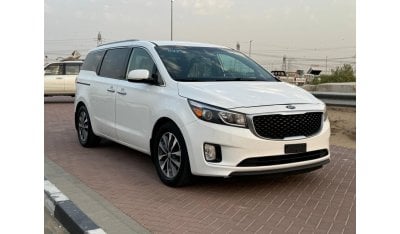 كيا سيدونا 2017 - 7 SEATS FAMILY CAR LOW KM US SPEC