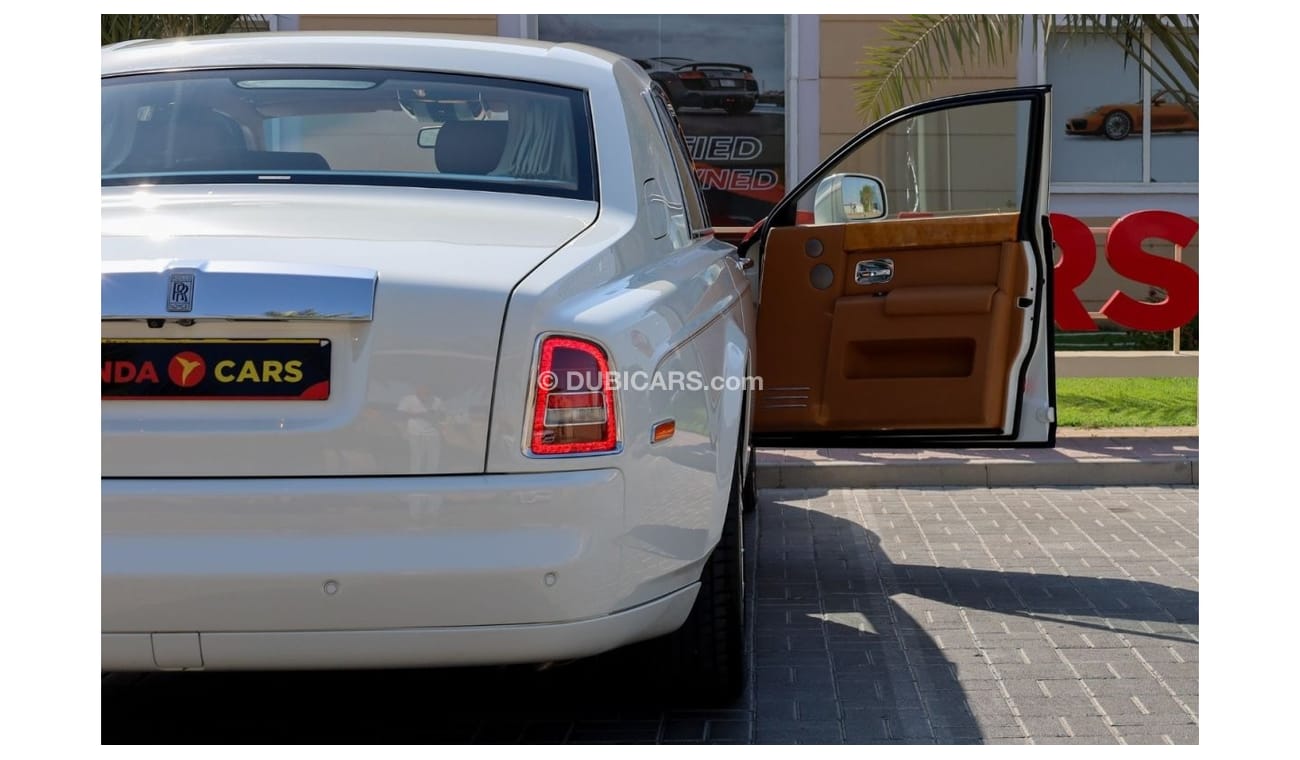 رولز رويس فانتوم Rolls-Royce Phantom 2010 GCC Flood Free.