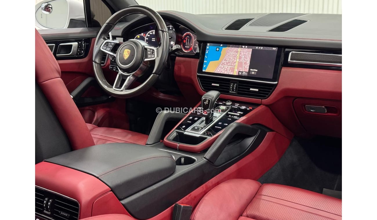 Porsche Cayenne Std 3.0L (335 HP) 2019 Porsche Cayenne, One Year Warranty, Service History, Excellent Condition, GCC