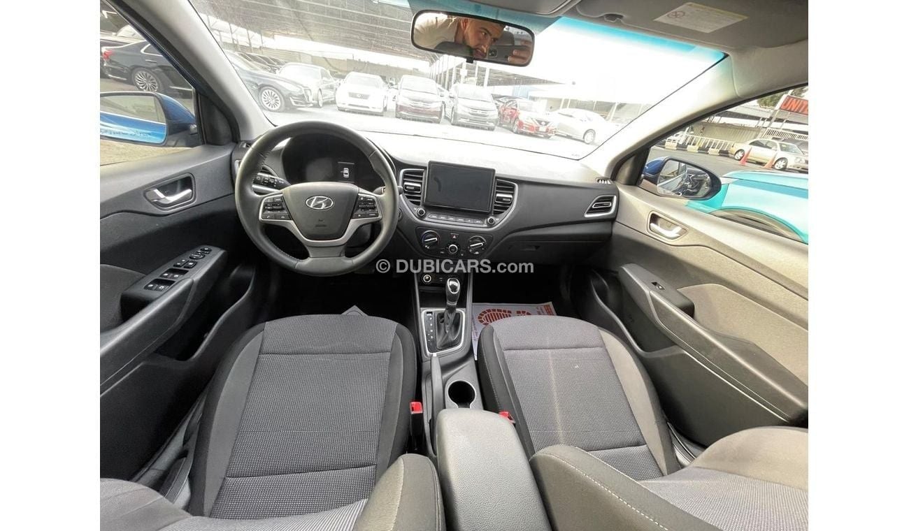 Hyundai Accent Base 1.6L (123 HP)