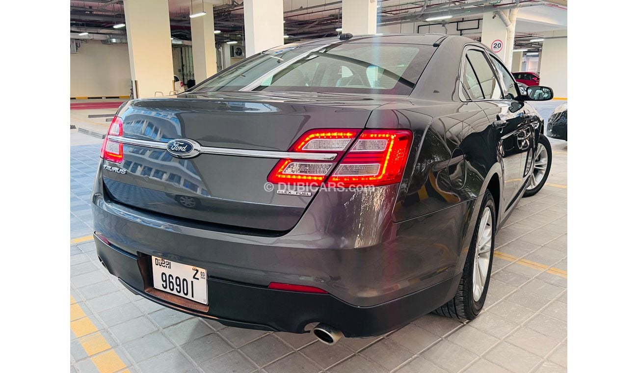 Used Ford Taurus 2019 for sale in Dubai - 601161