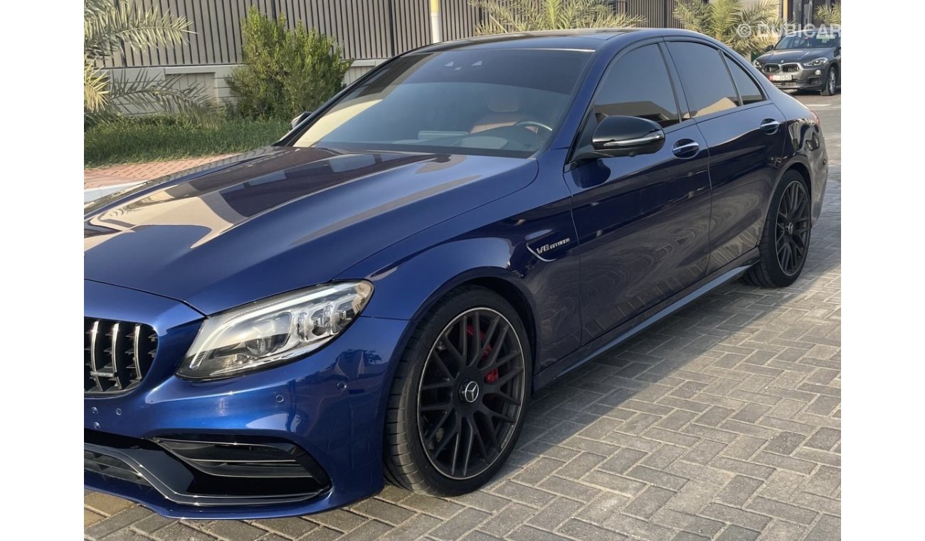 Mercedes-Benz C 63S AMG