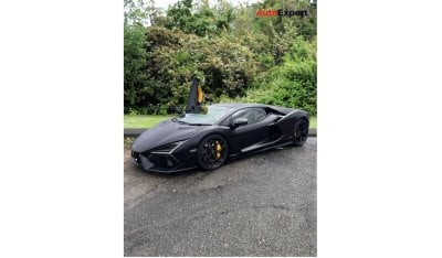 لامبورغيني ريفويلتو 2024 Lamborghini Revuelto RIGHT HAND DRIVE