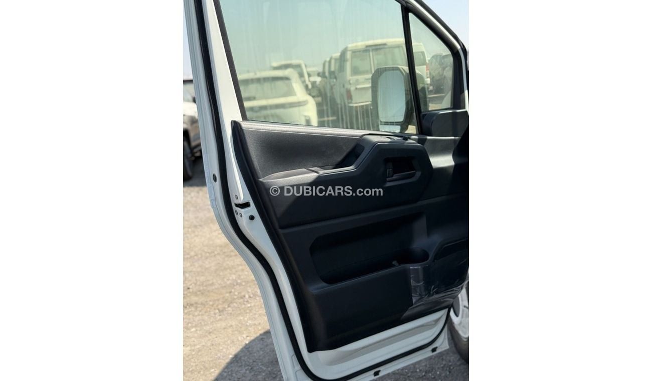 تويوتا هاياس 2025 Toyota Hiace DX 13-Seater 2.8L 4-Cyl Petrol M/T RWD Export Only