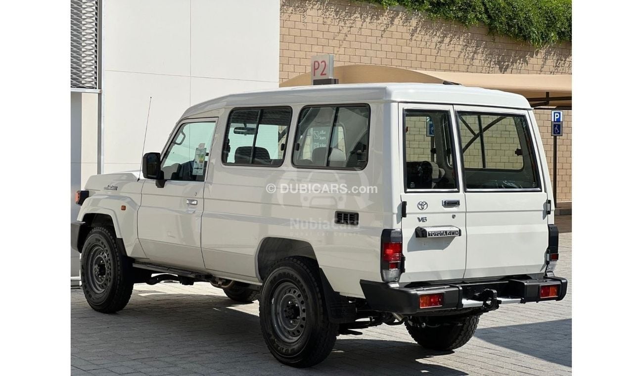 Toyota Land Cruiser Hard Top 2024 Toyota Land Cruiser LC78 E (3-Door) Hardtop 4.0L V6 Petrol M/T 4x4 Only For Export