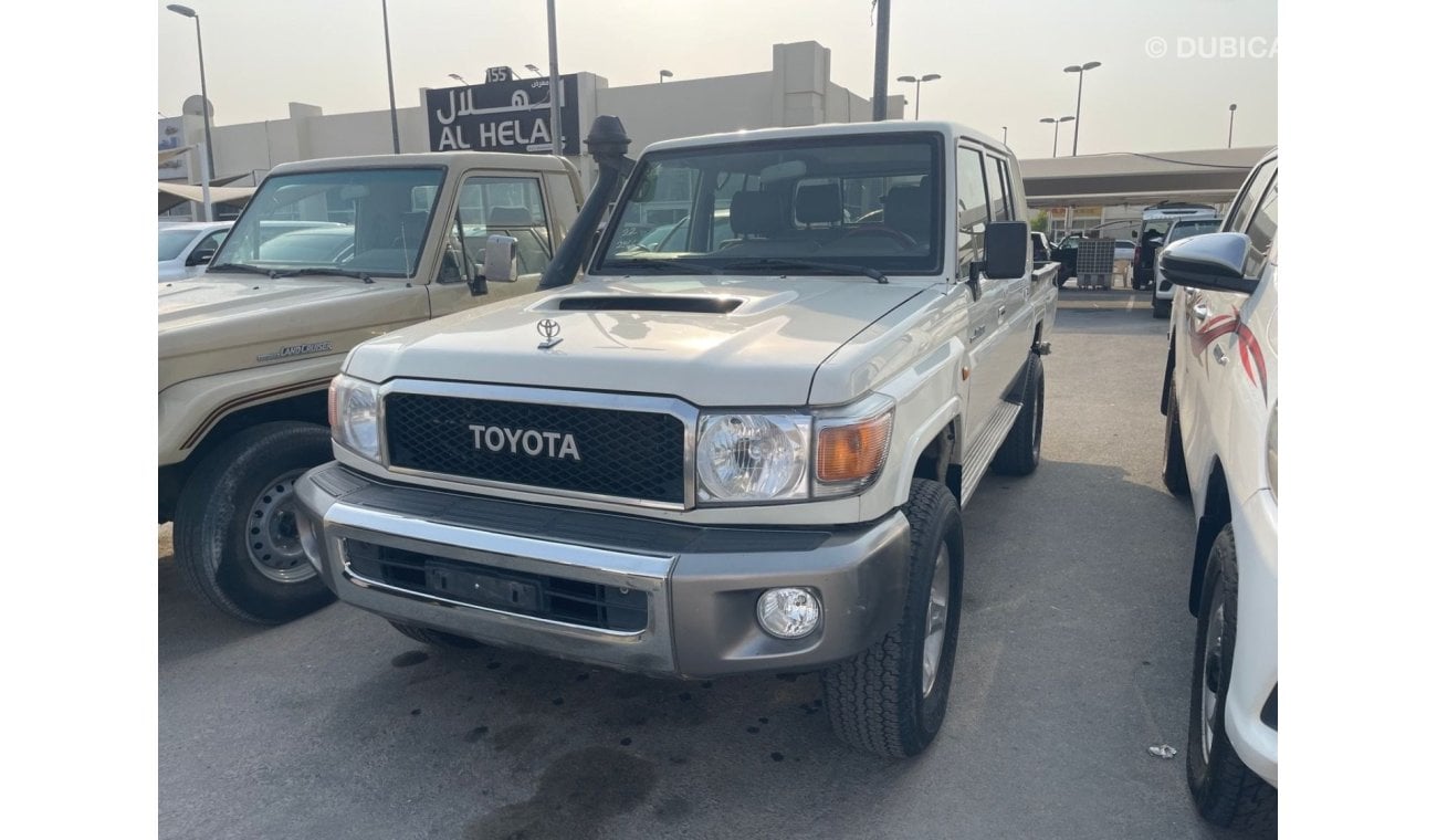 Toyota Land Cruiser Pick Up