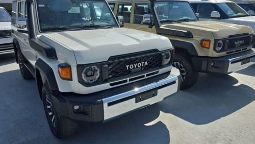 Toyota Land Cruiser 70 VXR 4.0L (5 Door)