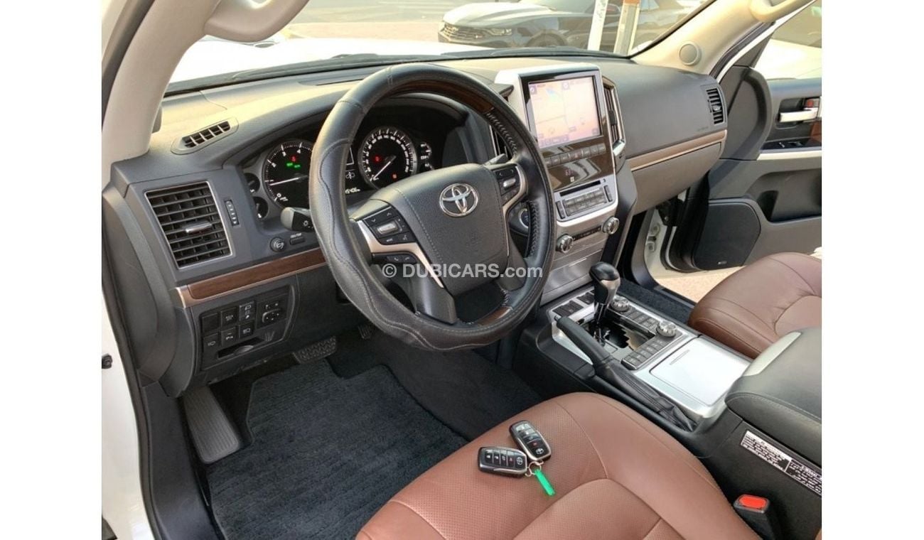 Toyota Land Cruiser VXR