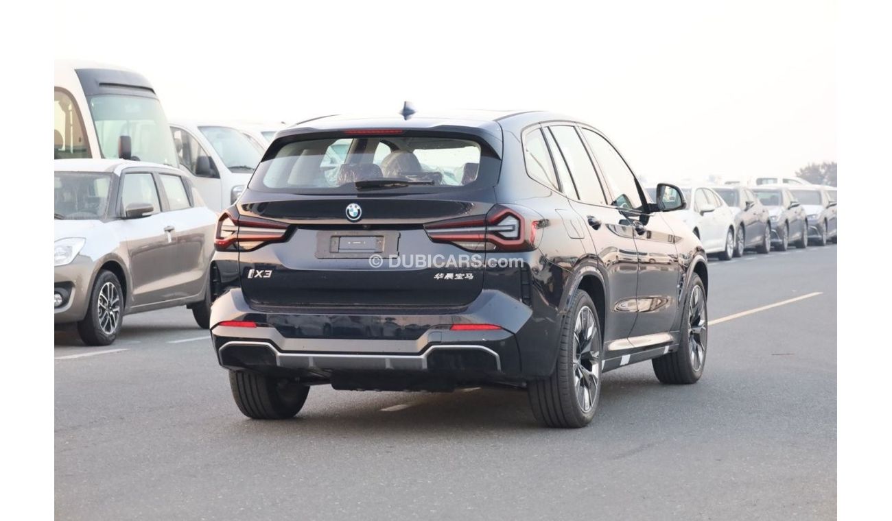 بي أم دبليو iX3 BMW_IX3_ELECTRIC_530KM_BLACK_2024