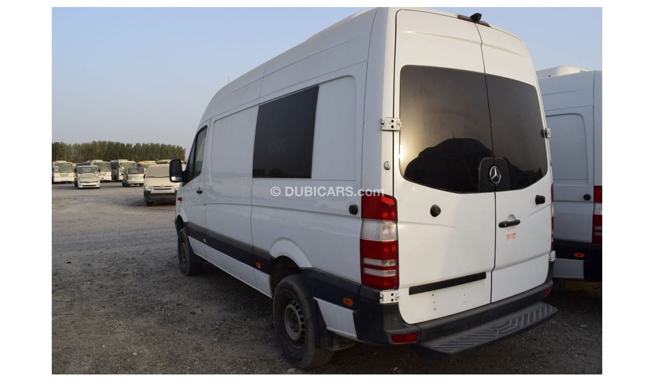 مرسيدس بنز سبرينتر Mercedes Benz Sprinter Van 4x2, Model:2014. Excellent condition