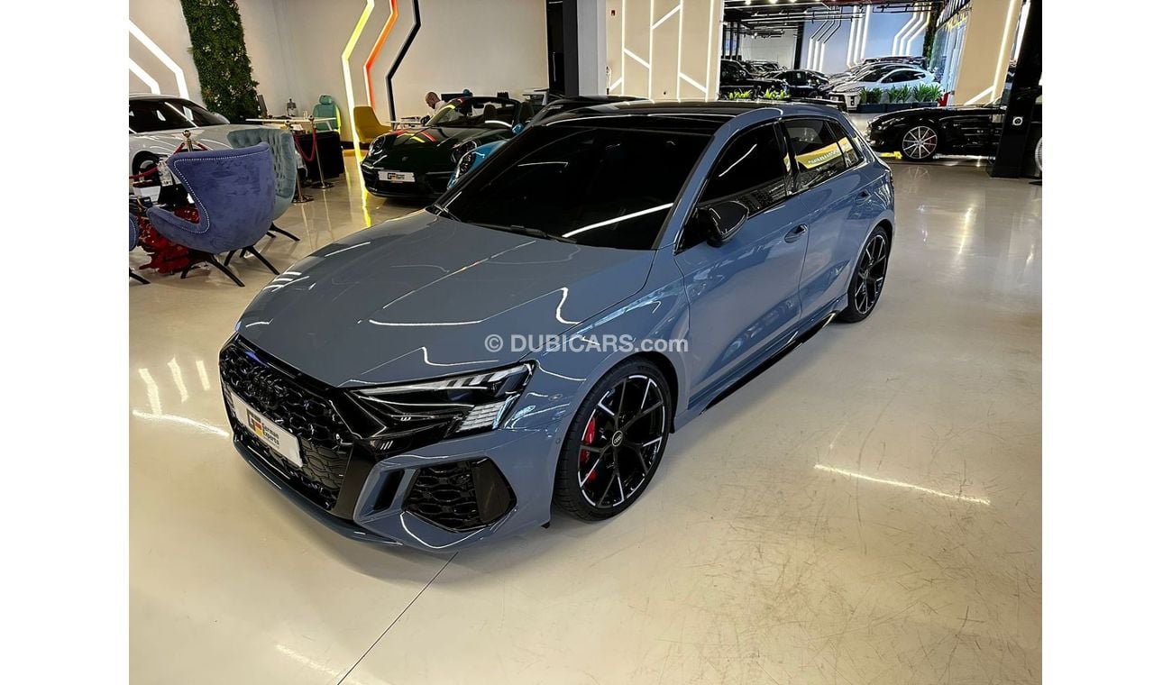 Audi RS3 TFSI quattro 2022 Audi RS3/Carbon Package/Ceramic Brake/GCC/5 Years Warranty and Service Contract