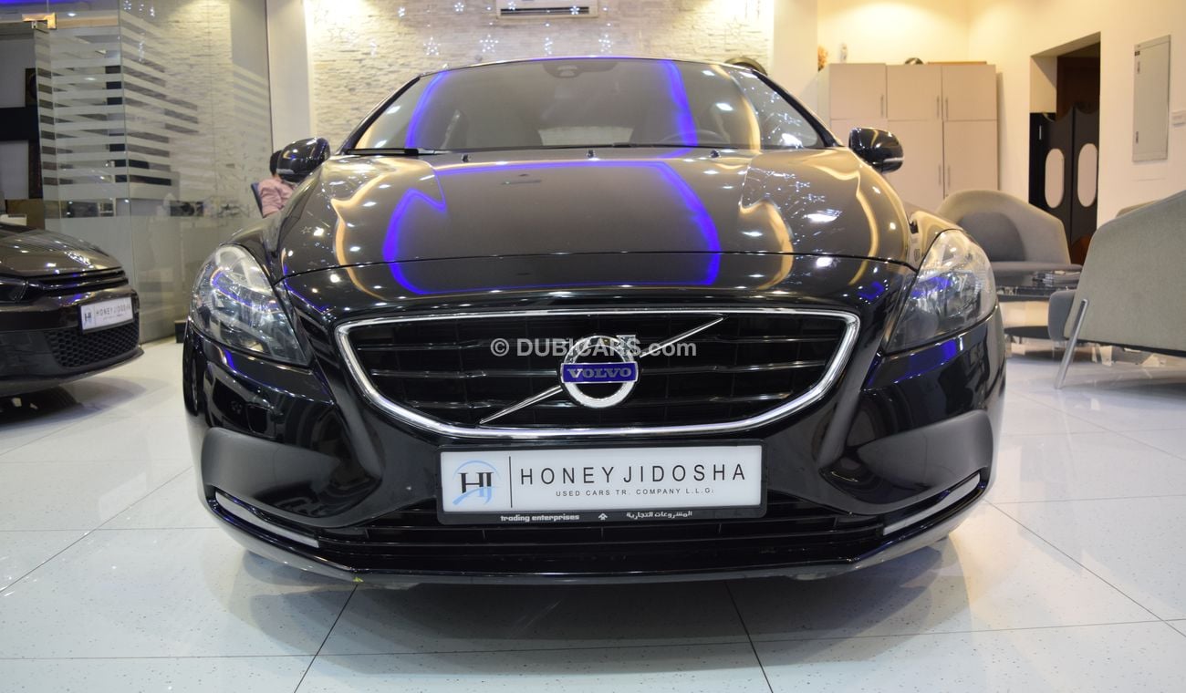 Volvo V40 T5