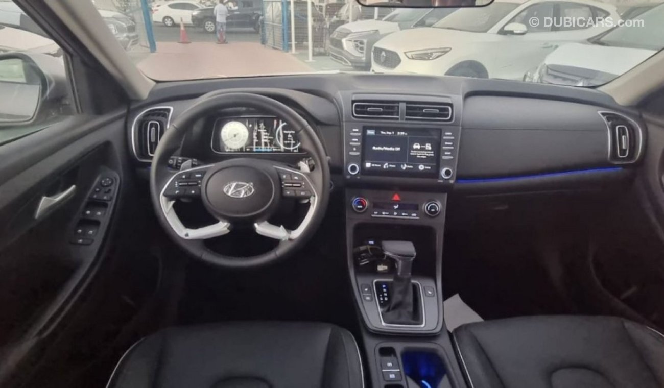 هيونداي كريتا 1.6   WITH LEATHER SEATS  SCREEN CAMERA