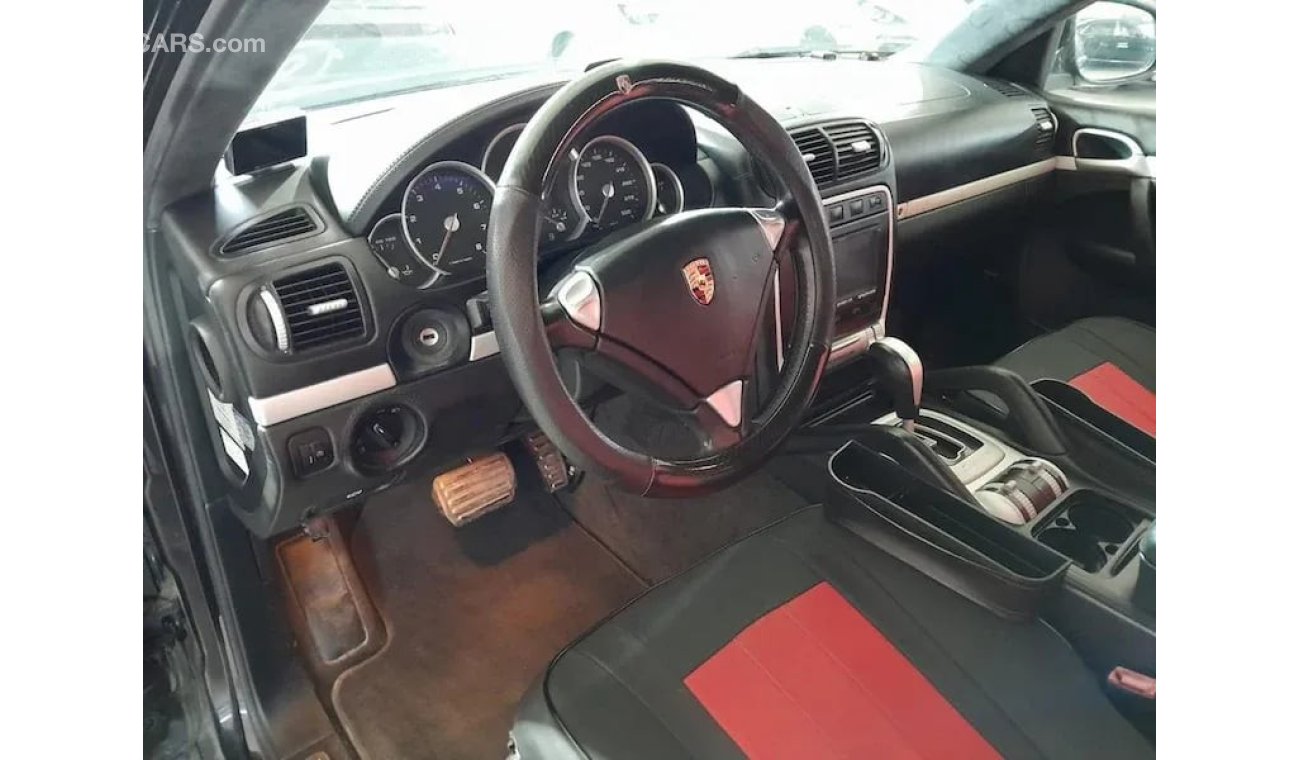 بورش كايان PORSCHE CAYENNE TURBO 4.5L 2004, WITH SUNROOF, BACK CAMERA AND MORE..